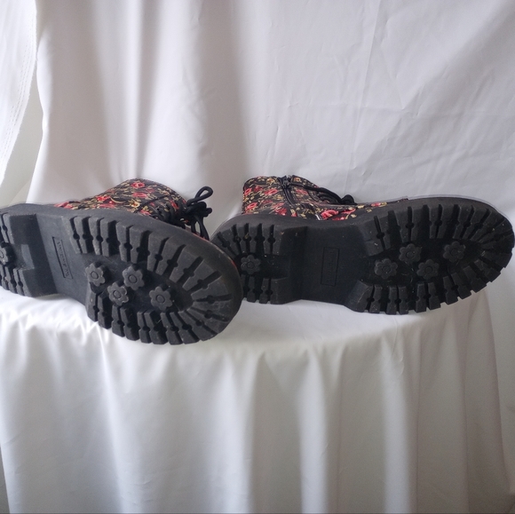 Union Bay women's boots size 9 - Picture 4 of 5